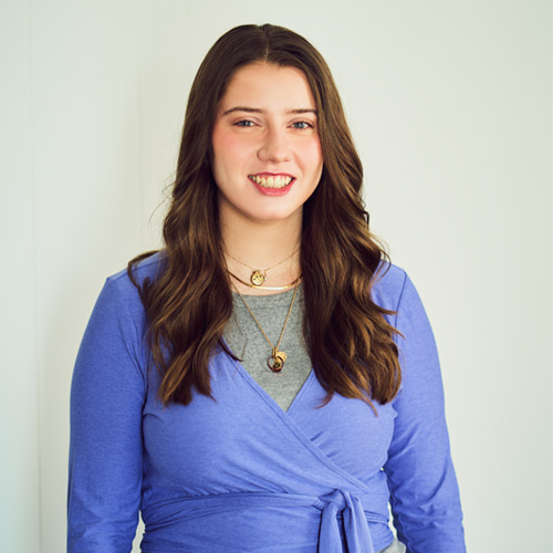 Kate - Graphic Designer
